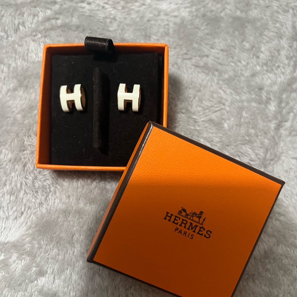 HERMES rose gold lacquered Pop H Earrings